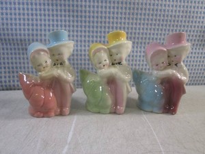 (EC1) 3 Smaller Vintage Ceramic Couple Planters 5 58 Tall