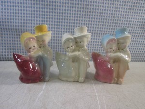 (EC1) 3 Smaller Vintage Ceramic Couple Planters 5 58 Tall