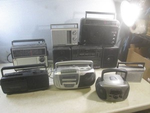 (F-2) Assortment of Radios - Untested