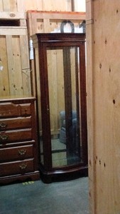 Glass hutch