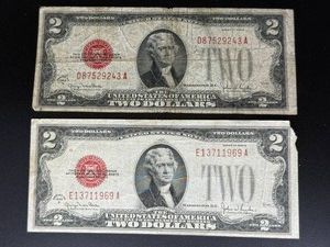 2 1928G Chicago US $2 Red Seal Notes