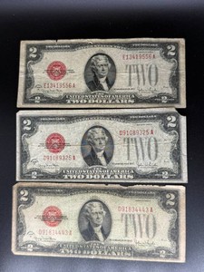3 1928 G Chicago US $2 Red Seal Notes