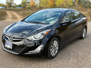 2015 Hyundai Elantra SE  74k Miles  NO RESERVE 