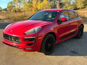 2017 Porsche Macan GTS  AWD  3.0 V6T  NO RESERVE 