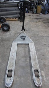 Rough Neck 4400 lb Pallet Jack