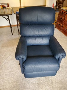 Good Solid Lazy Boy Rocker Recliner