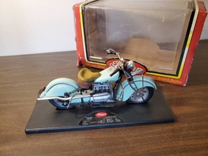 1942 Indian Die Cast Motorcycle 110th scale