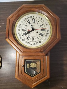 New England Clock Farmington, Conn, USA