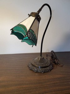 Beautiful Stained Glass Table Lamp  Vibrant Color