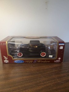 Ford 1932 3 Window Die Cast Metal 118 Scale