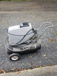 Portable Sandborn Black Max 3 -12 hp  compressor