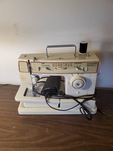 Singer Model Merritt 8734 Sewing Machine
