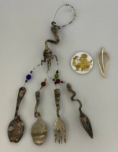 Misc. Collectible Brooches Including Bjorn Winblad Rosenthal Studio-Linie (Germany) And More