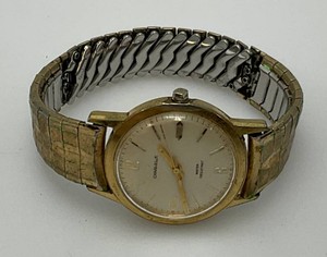 Vintage 1971 Caravelle By Bulova Mens manual Wind Watch