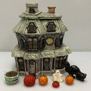 Vintage Porcelian Haunted House With Porcelain Ghost, Cat And More 11 x 12