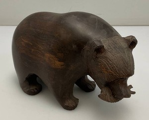 Very Cool Hand Carved Iron Wood Bear With Fish Sculpture 4 12 x 6