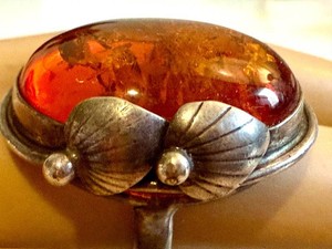 Vintage Amber Cabochon Ring - Sterling Silver 925 Leaf Motif