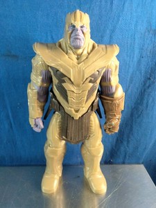 Hasbro Marvel Avengers Endgame Titan Hero Thanos 12-inch Action Figure.