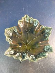 Vintage mid-century modern ceramic maple leaf dish,