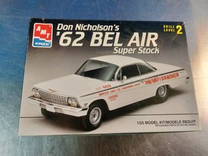 AMT 125 Scale Don Nicholsons 62 Bel Air Super Stock model kit