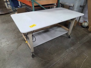 Rolling Work Bench 68x36...