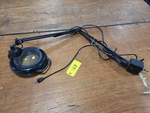 Magnifying Lamp...