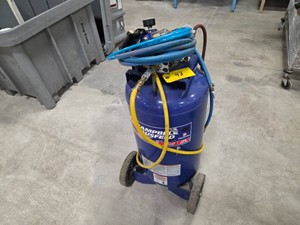 Campbell Hausfeld Air Tank with Reg...