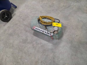Air Tank with Hose...