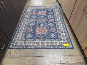 Area Rug, 83x59...