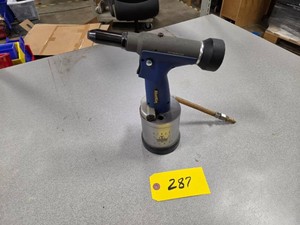 Rivet King Air Riveter...