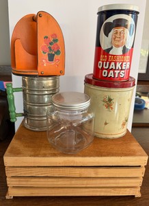 Country Kitchen Lot
