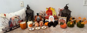 UG - Autumn & Halloween Decor Lot