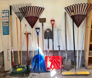 G - Ultimate Yard & Garden Tool Lot