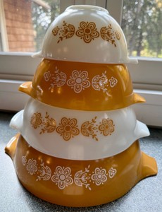 A-Pyrex Butterfly Gold Cinderella Nesting Bowl Set
