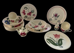 Blue Ridge Southern Potteries Dutch Bouquet Candlewick 20-Piece Set