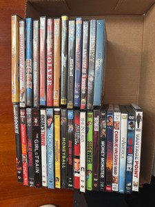 UM-Lot of 28 DVD Movies