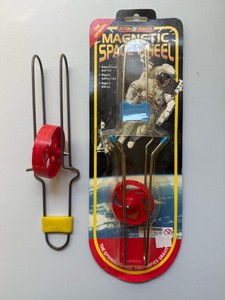 UK-Vintage Magnetic Space Wheel Toy