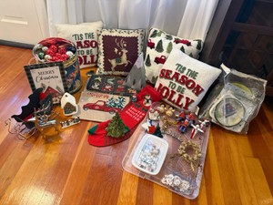UK-Festive Christmas Holiday Decoration & Accents