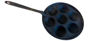 UK- Vintage Cast Iron 7-Cup Aebleskiver Danish Pancake Pan