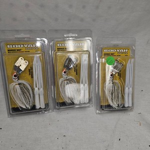 Lot of Booyah Chatter Baits -White-Qty 3