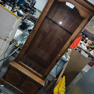 Wooden Gun Cabinet(6 Guns)