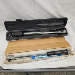 2 Torque Wrenches 38 and 12