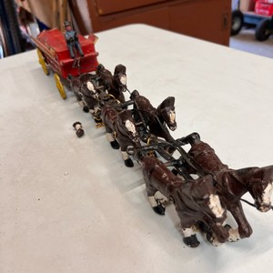 Cast Iron Beer Stage Coach and Cast Iron Horses