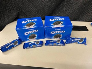 Oreo Original Vanilla Sandwich Cookies 24-Count Cases (Lot of 2)