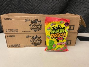 Sour Patch Kids Watermelon Candy 8 Oz Bags (Lot of 24)