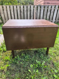 Vintage Federal Style Table