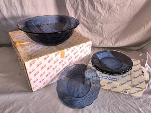 Princess House Fantasia Sapphire Serving Bowl and 4 plates-NOS