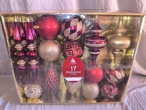 17 piece shatterproof Christmas ornaments-NEW