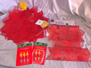 Poinsettia placemats(5)and table runner, electric candle bulbs(5)