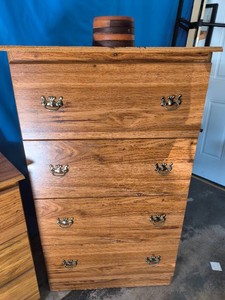 4 Drawer Upright Dresser